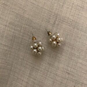 Pearl Cluster Studs